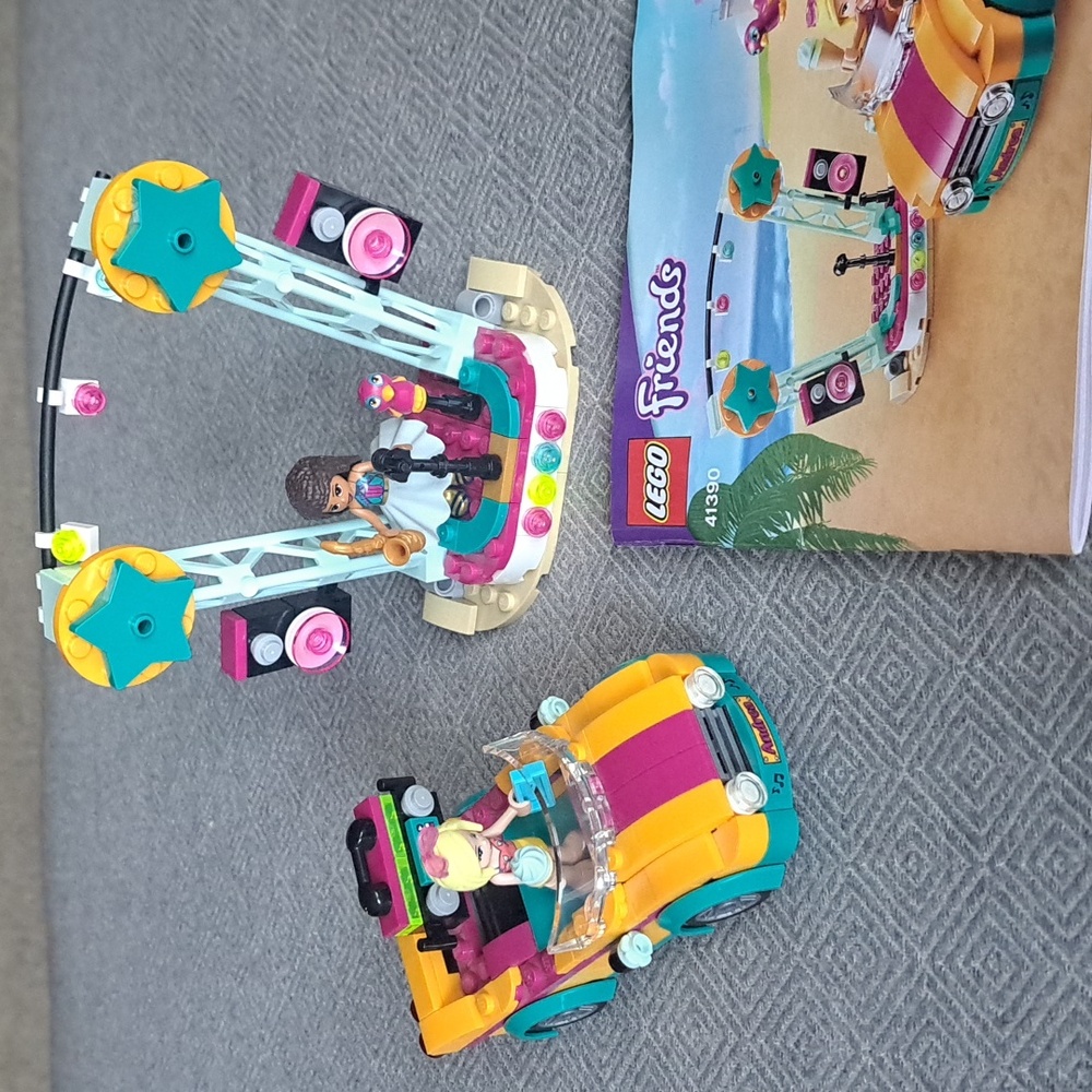 LEGO Friends Andrea's Car And Stage Set